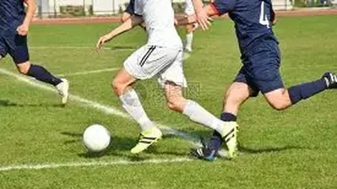 中超终极对决，VAR成焦点明星，这场关键戏码究竟该如何演绎？